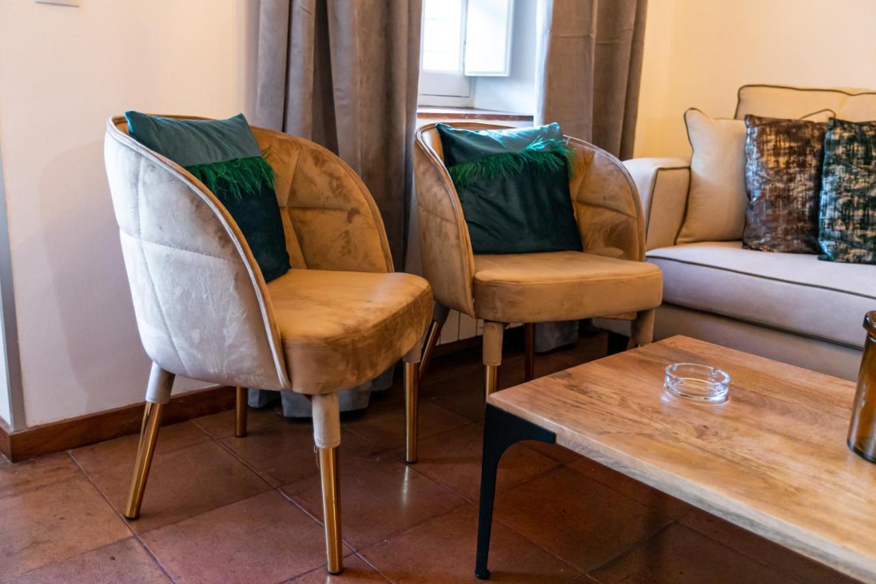 Apartamento 3 Dormitorios En Calle San Vicente. Sevilla Exteriör bild