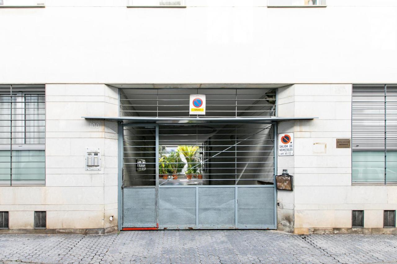 Apartamento 3 Dormitorios En Calle San Vicente. Sevilla Exteriör bild