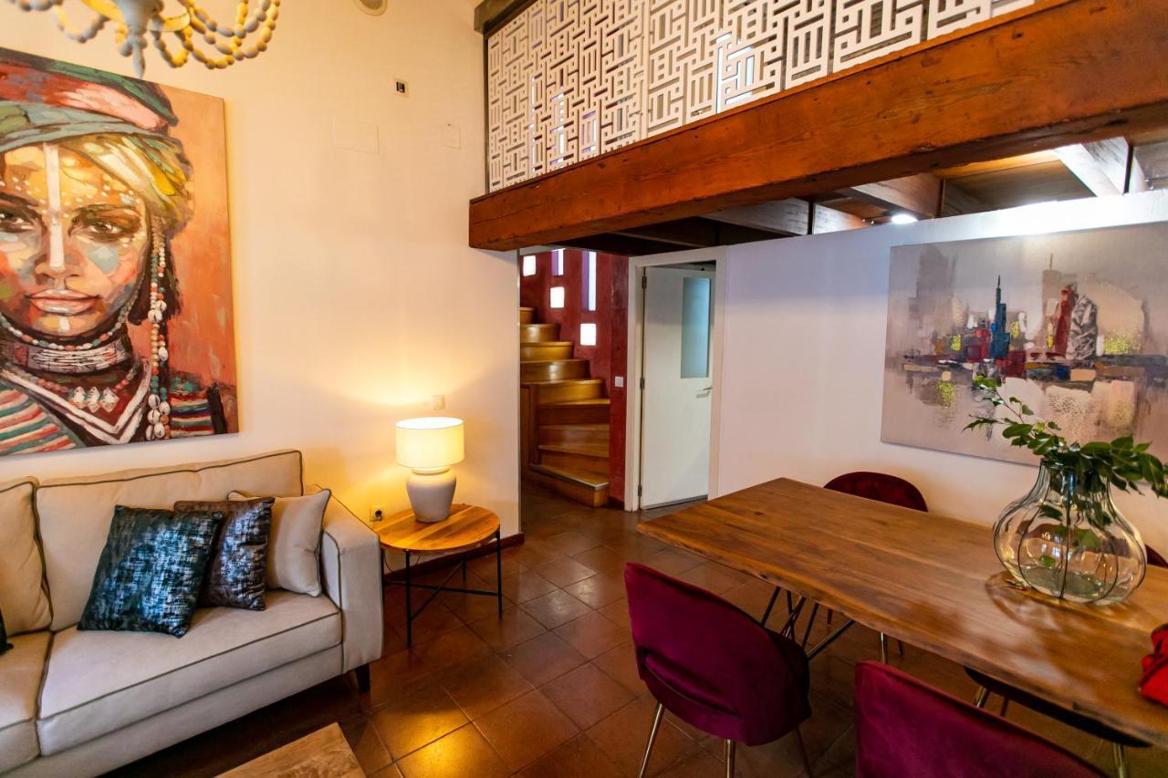 Apartamento 3 Dormitorios En Calle San Vicente. Sevilla Exteriör bild